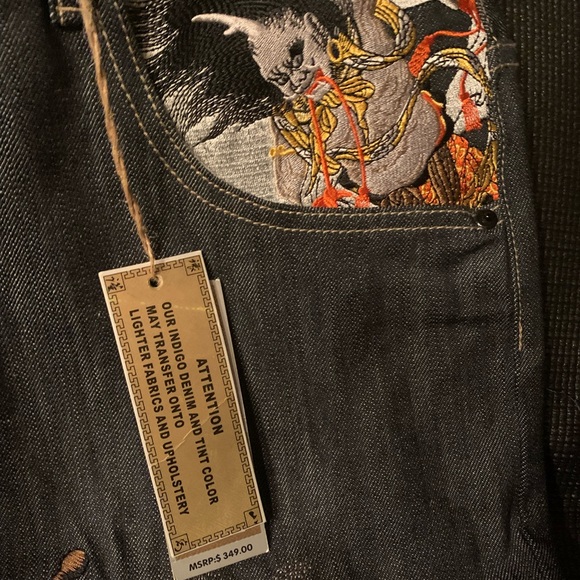 NWT handi premium embroidered shorts, indigo (dark blue) sz 36waist 18.5 length. - Picture 5 of 9